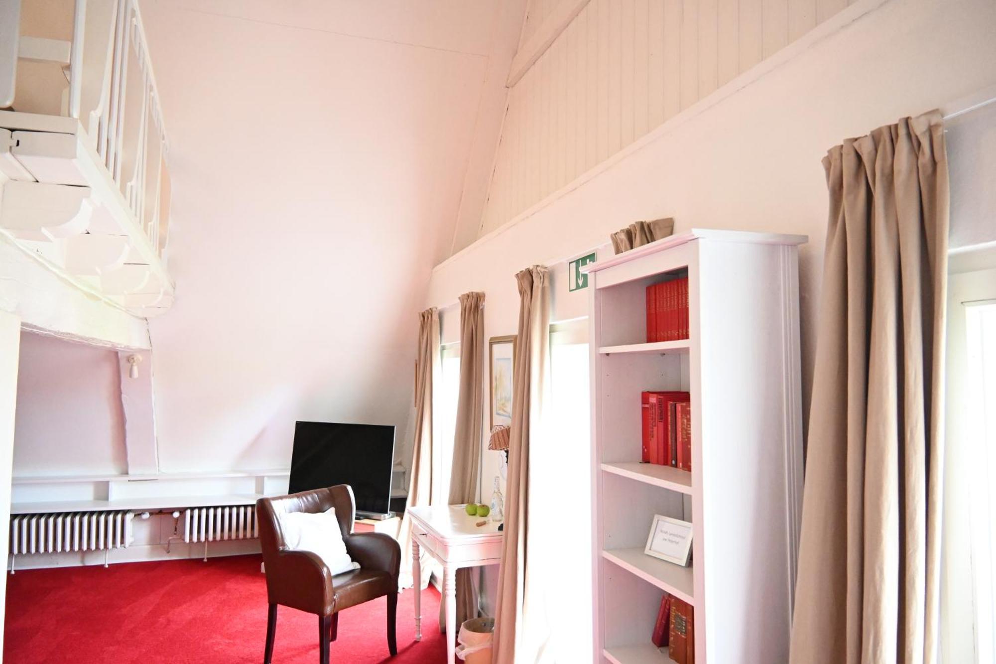 Landsitzhotel Und Seminarium Peterhof Hodorf Bagian luar foto